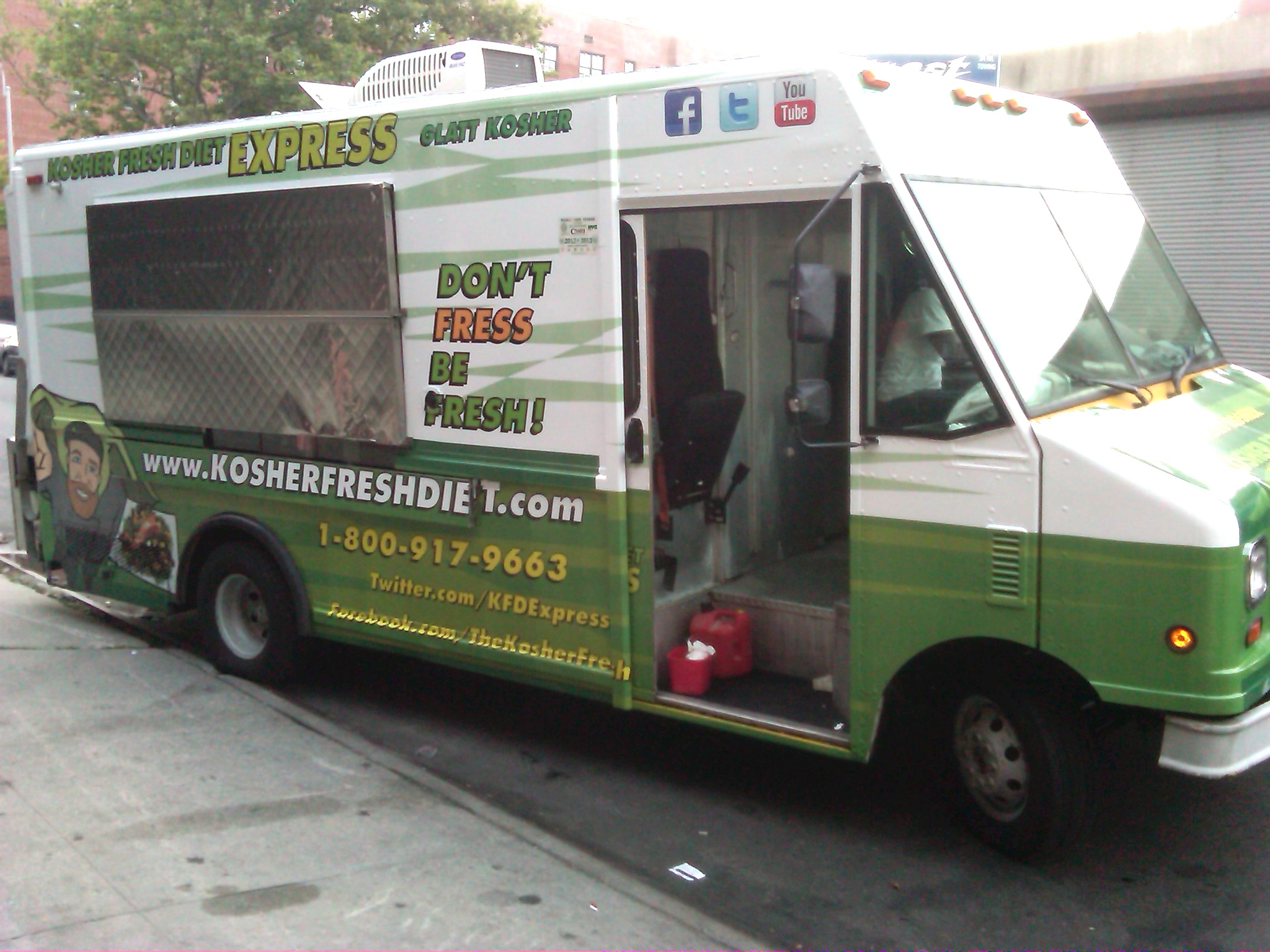 Kosher Fresh Diet Express Invades NYC with its New Food Truck •  YeahThatsKosher