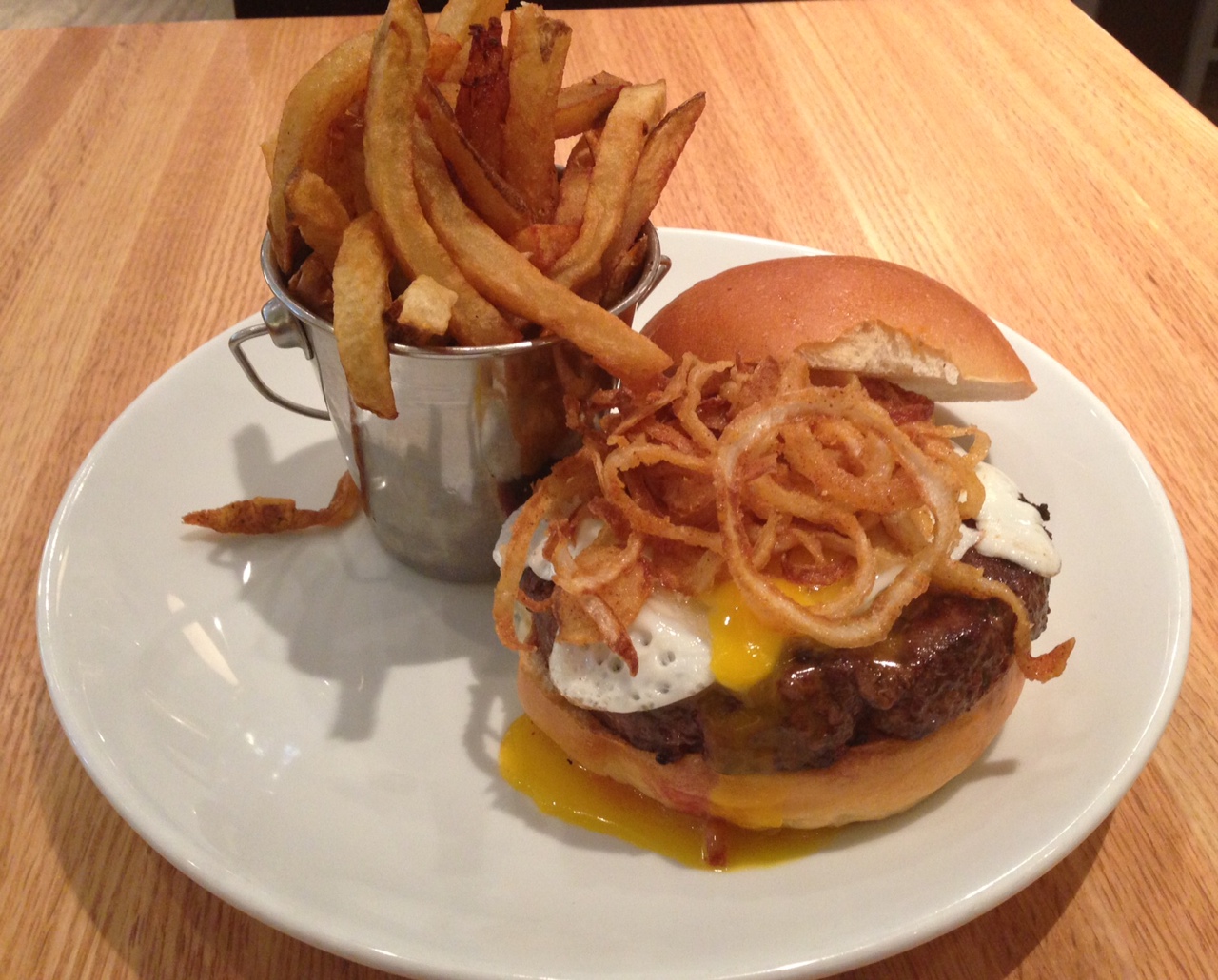 BBQ-burger-mr-broadway-kosher-nyc