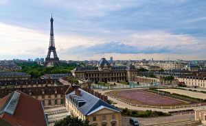 eiffel-tower-paris-france-panoramic-photo