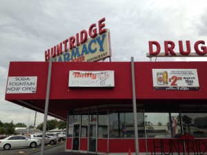 huntridge-soda-fountain-kosher-vegas-outside