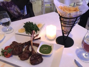 surf-room-long-beach-hotel-ny-kosher-lamb-chops-truffle-fries-haricot-vert