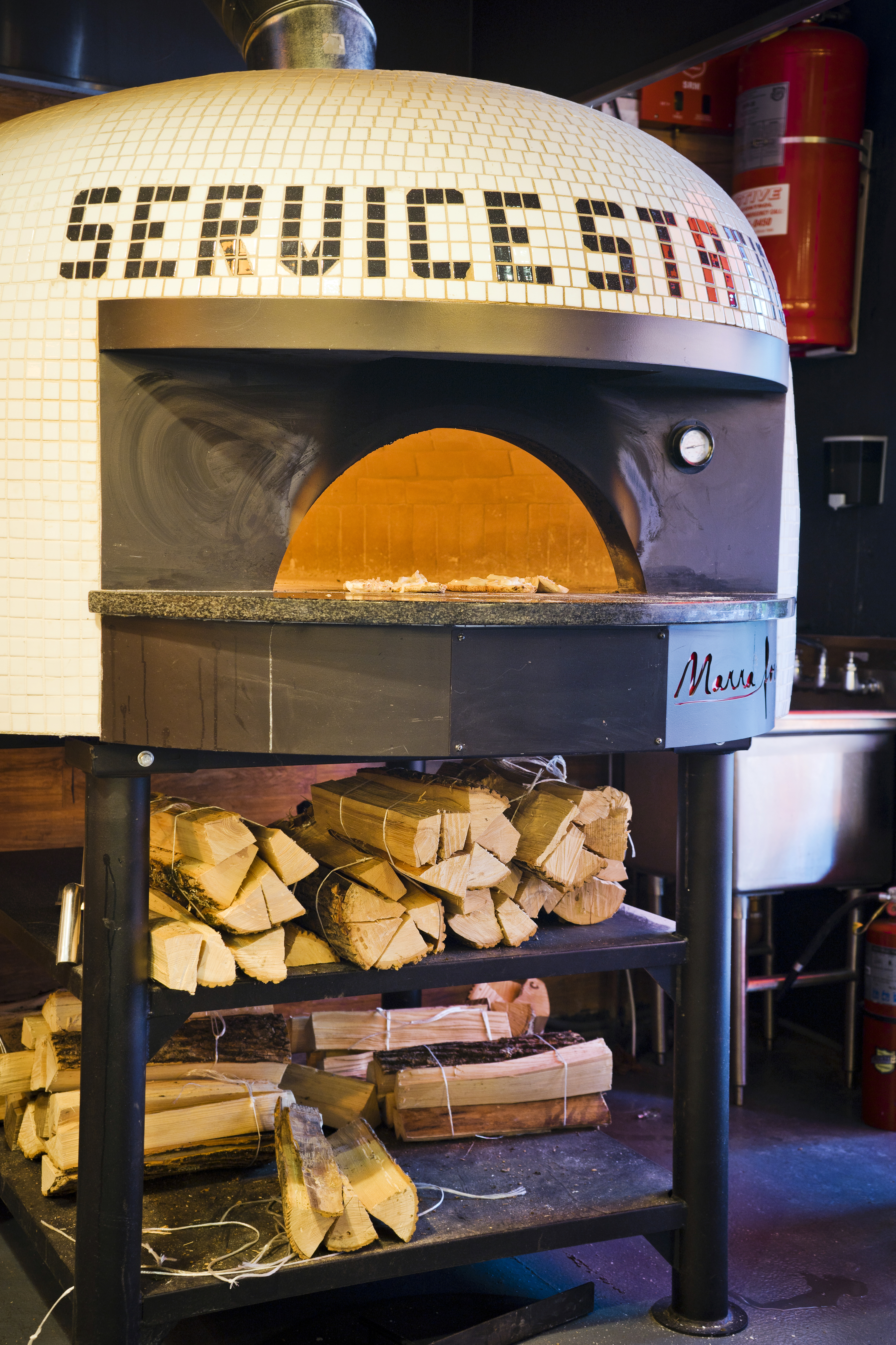 prime-Service-Station-UES-nyc-pizza-oven