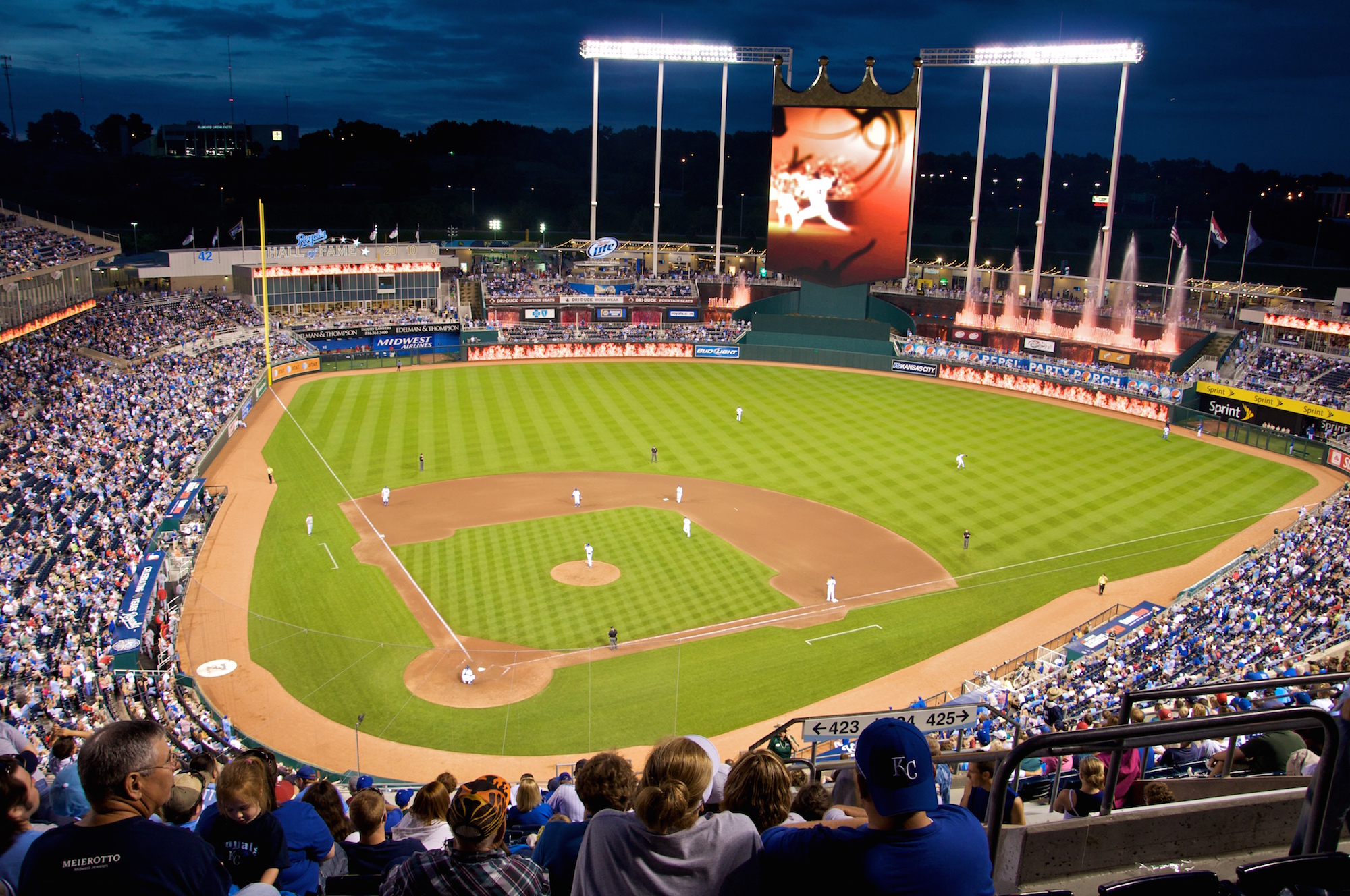 kauffman stadium to dozer park