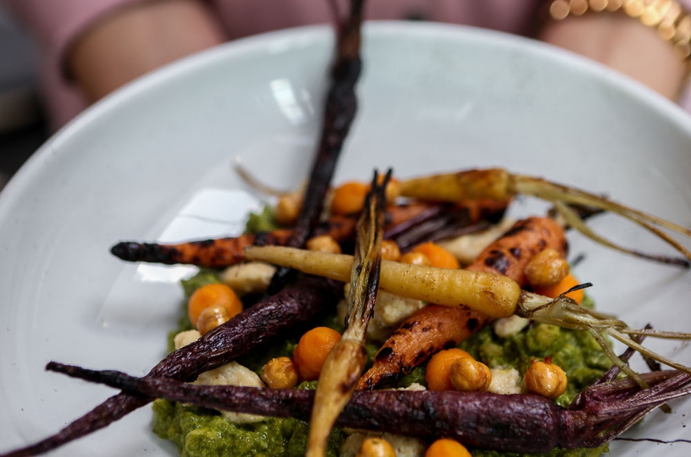 New High-End Kosher Restaurant Now Open in Melbourne's Suburbs