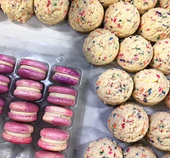 Dana’s Bakery Sells Kosher Macarons in NYC • YeahThatsKosher