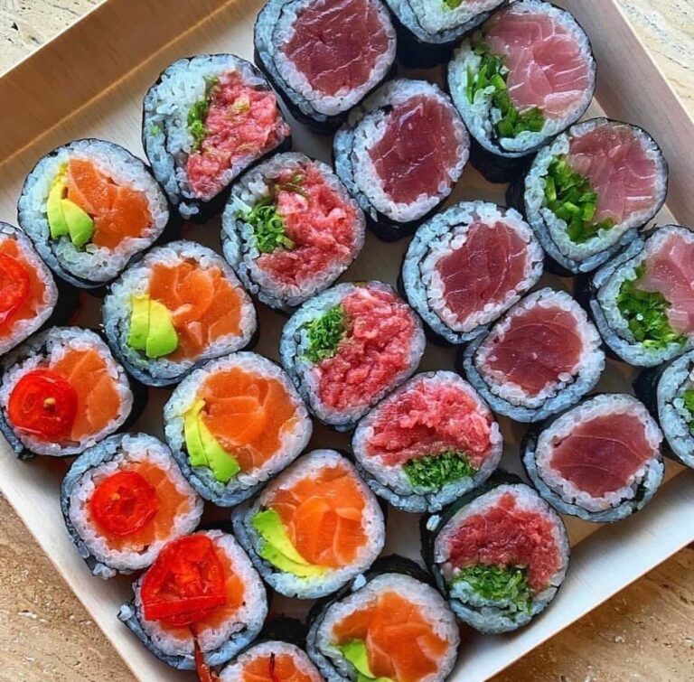 Maki Akimori Kosher Brooklyn Deal Salmon Tuna 768x755 