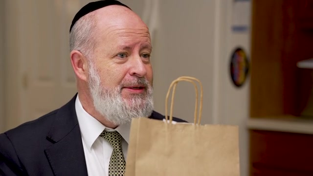 Rabbi from the cRc discusses kosher food delivery safeguards